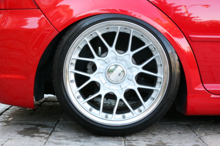 Volkswagen Golf MK5 rines BBS RS2 18″ 8.5J 215/40 10J 225/40