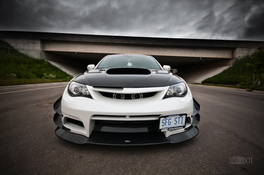 Subaru Impreza GE, GV, GH, GR rines Advan Yokohama RG-D 18″ 9J ET25 Varis STI 