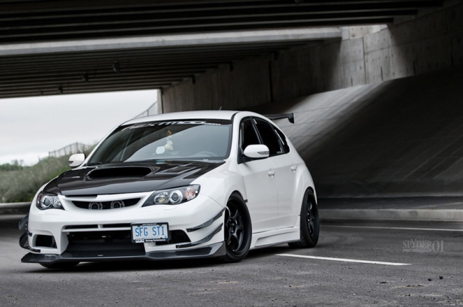 Subaru Impreza GE, GV, GH, GR rines Advan Yokohama RG-D 18″ 9J ET25 Varis STI 