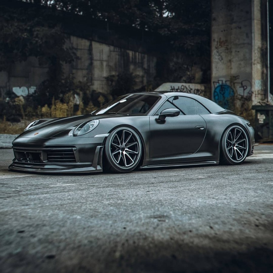 Porsche 911 992 rines Fifteen52 001M