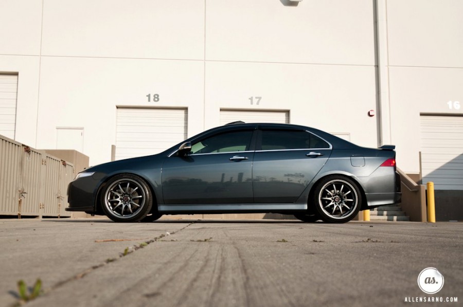 Acura TSX CL9 rines Rays Volk Racing CE28N 18″ 8.5J ET30 225/40