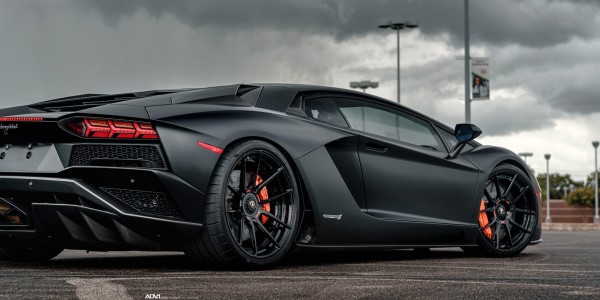 Lamborghini Aventador