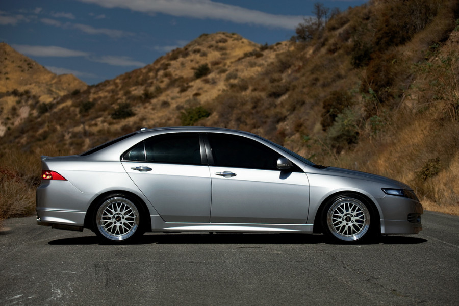 Acura TSX rines BBS LM 18″ 8J ET22 205/40 9J ET27 215/40