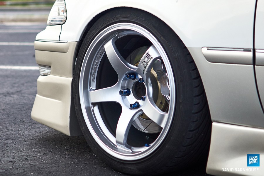 Toyota Mark II 100 rines Advan Yokohama TC-3 18″ 9J ET25 235/40 10J ET35 265/35