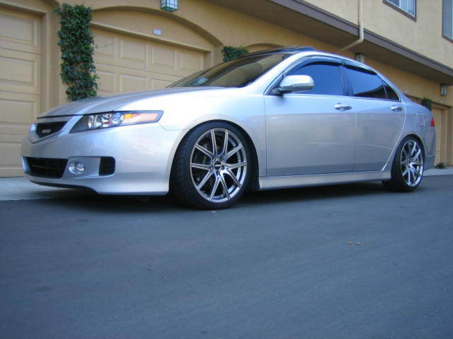 Acura TSX rines AME Tracer FS-01 18″ 8J ET40 215/40 9J 225/40