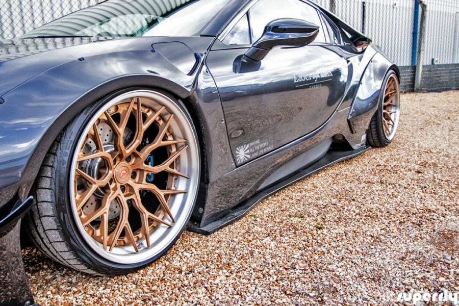 BMW i8 rines HRE S200