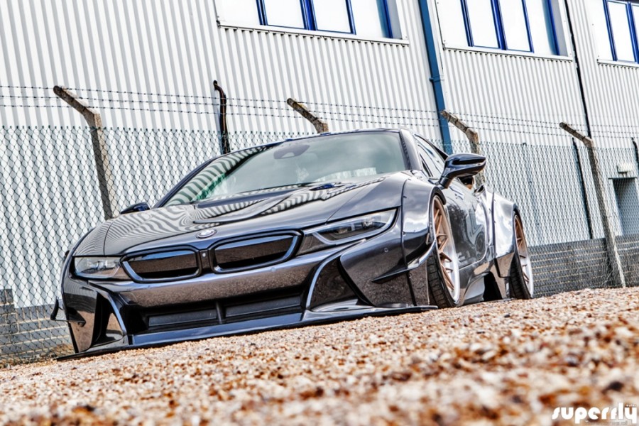 BMW i8 rines HRE S200