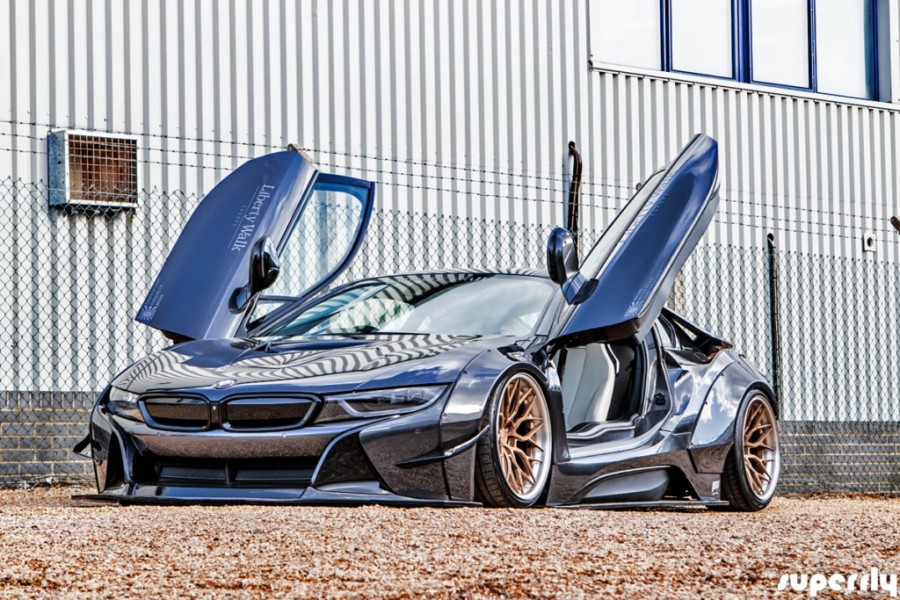 BMW i8 rines HRE S200