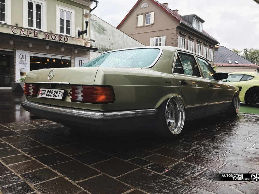 Mercedes-Benz S-Class W126 rines OZ Racing Futura