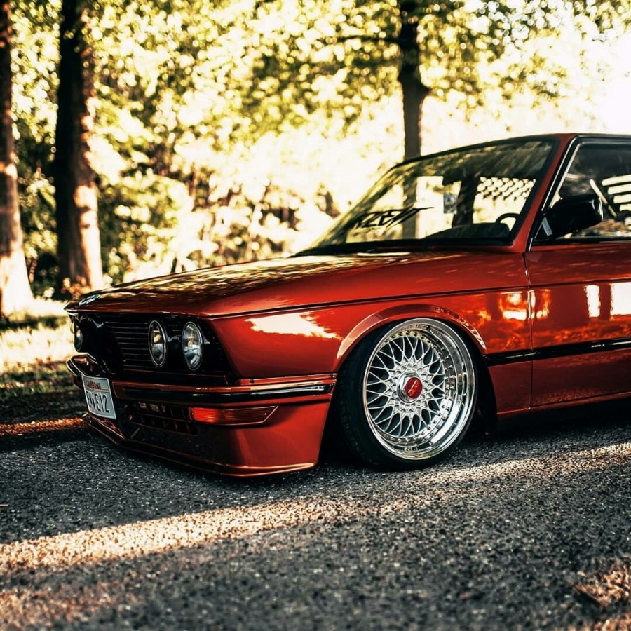 BMW 5 series E12 rines BBS RS