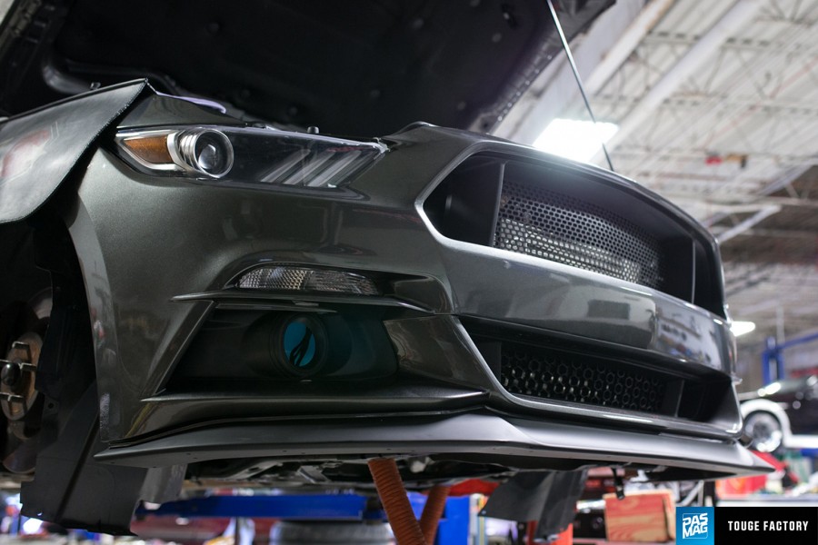 Ford Mustang rines Advan Yokohama GT 19″ 10.5J ET15 275/30 ET25