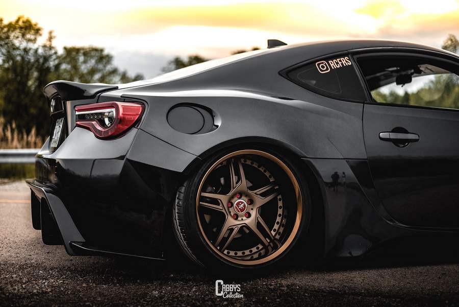 Scion FR-S rines Work Durandal DD5.2 18″ 10.5J ET-9 255/35 11.5J ET-22 295/30