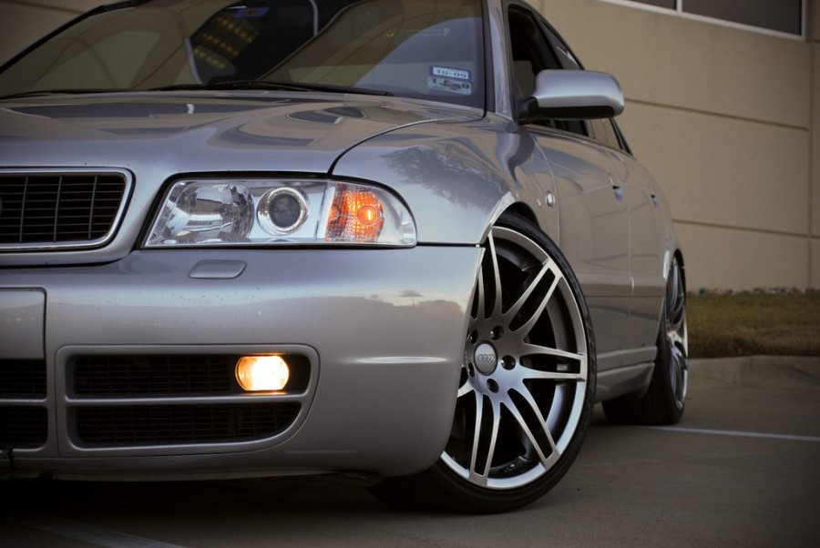 Audi A4 B5 rines Stratmosphere RS4 19″ 8.5J ET45 225/35