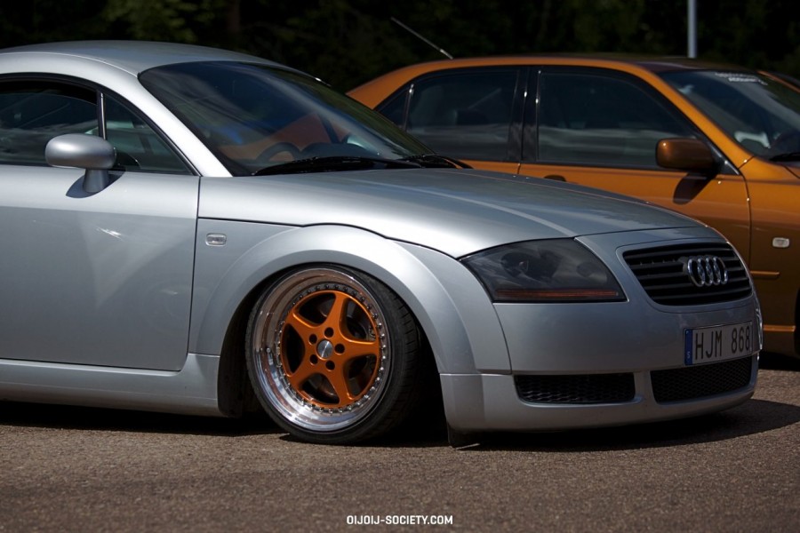 Audi TT Mk1 rines OZ Racing Mito 17″ 8.5J ET10 195/40 10J ET25 225/45