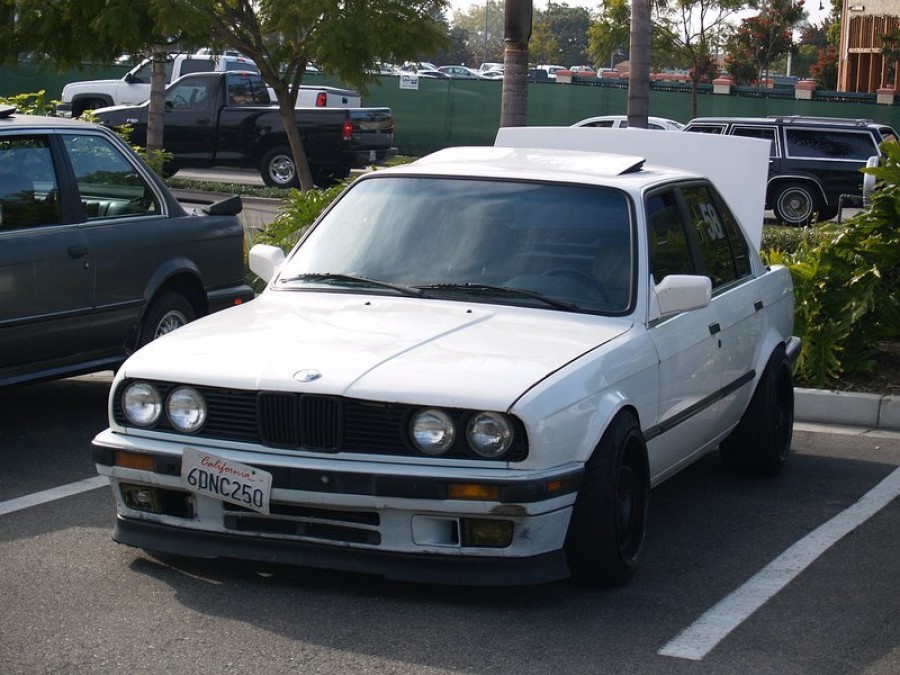 BMW 3 series E30 rines Brock B1 16″ 9J ET15 215/40