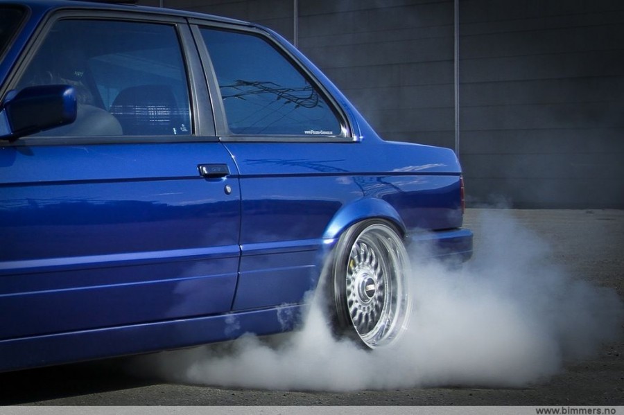 BMW 3 series E30 rines BBS RC090 17″ 9J ET21 205/40 9.5J ET17 215/40