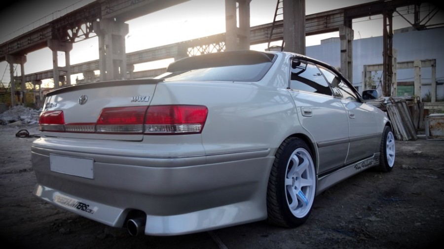 Toyota Mark II 100 rines Rays Volk Racing TE37