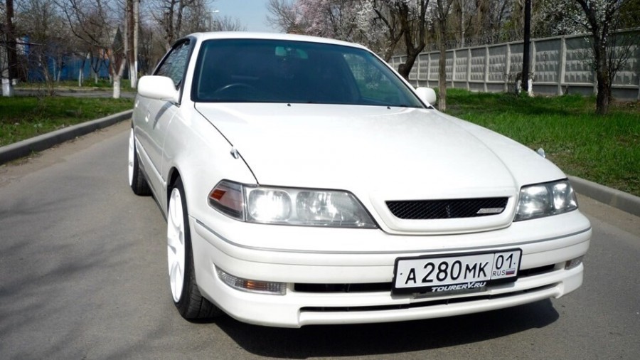 Toyota Mark II 100 rines Work Emotion XT7 18″