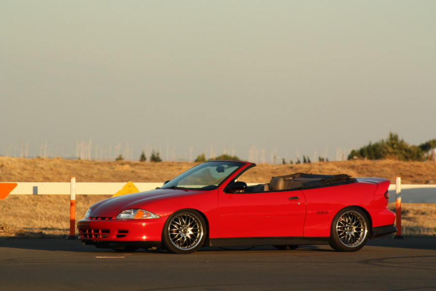 Chevrolet Cavalier rines Riverside Trafficstar STM 18″ 8J ET38 225/40 ET35 Convertible 