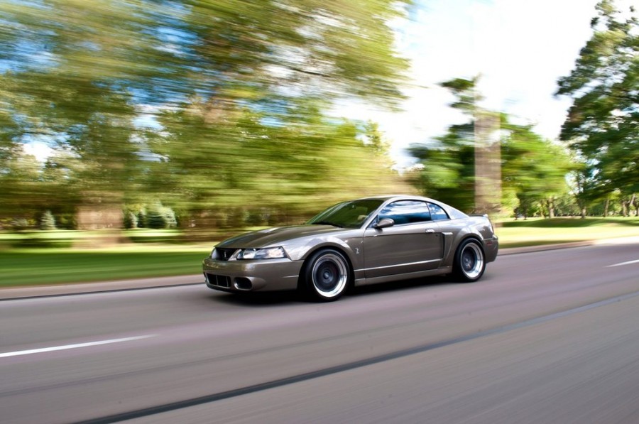 Ford Mustang rines CCW Classic 18″ 9.5J ET57 265/35 11J ET19 345/30
