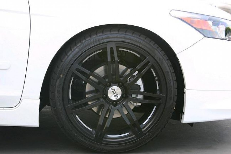 Honda Accord 8 generation rines Axis Angle 20″ 8J ET35 245/35 9J ET40 275/30