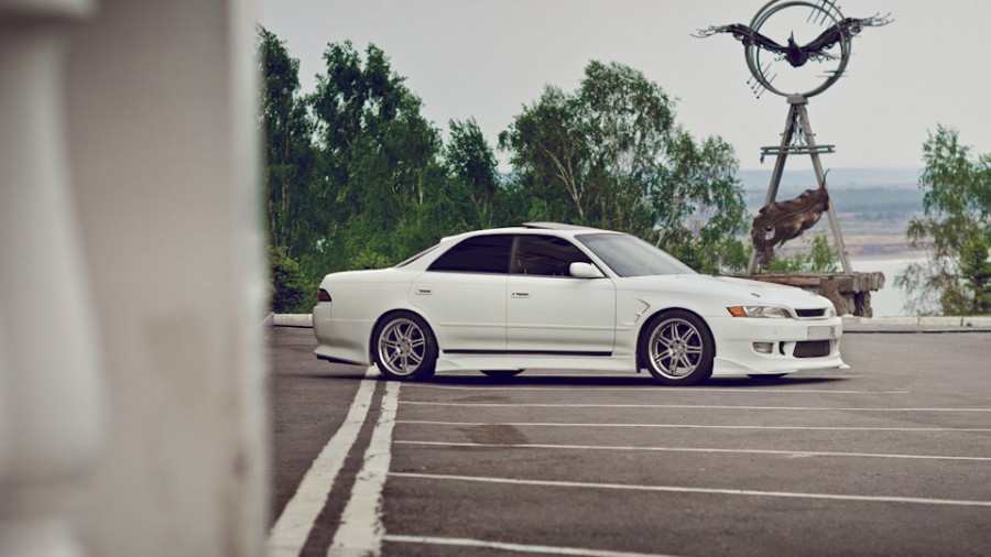 Toyota Mark II 90 rines Work Varianza T1S 18″