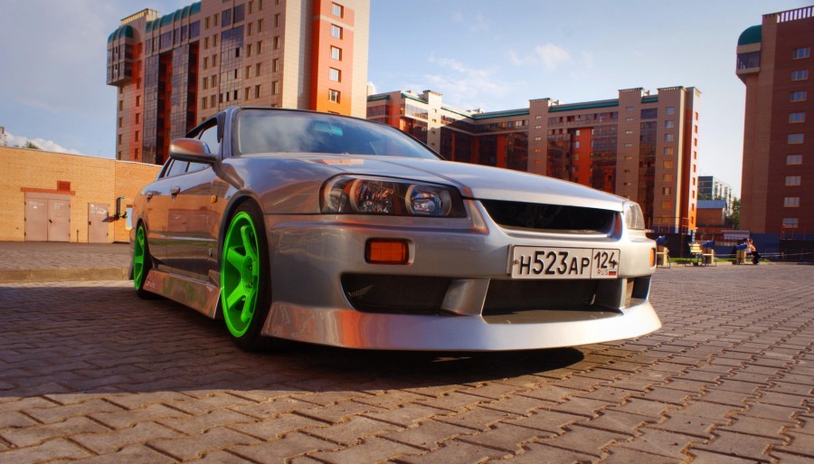 Nissan Skyline R34 rines M2 Hanbai DT-05 18″ 9J ET20 225/40 10J ET30 245/40