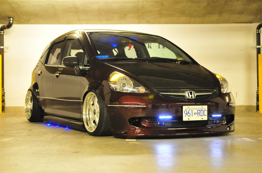 Honda Fit 1 generation rines Super Star 16″ 8J ET11 195/40 9.5J ET5 215/35