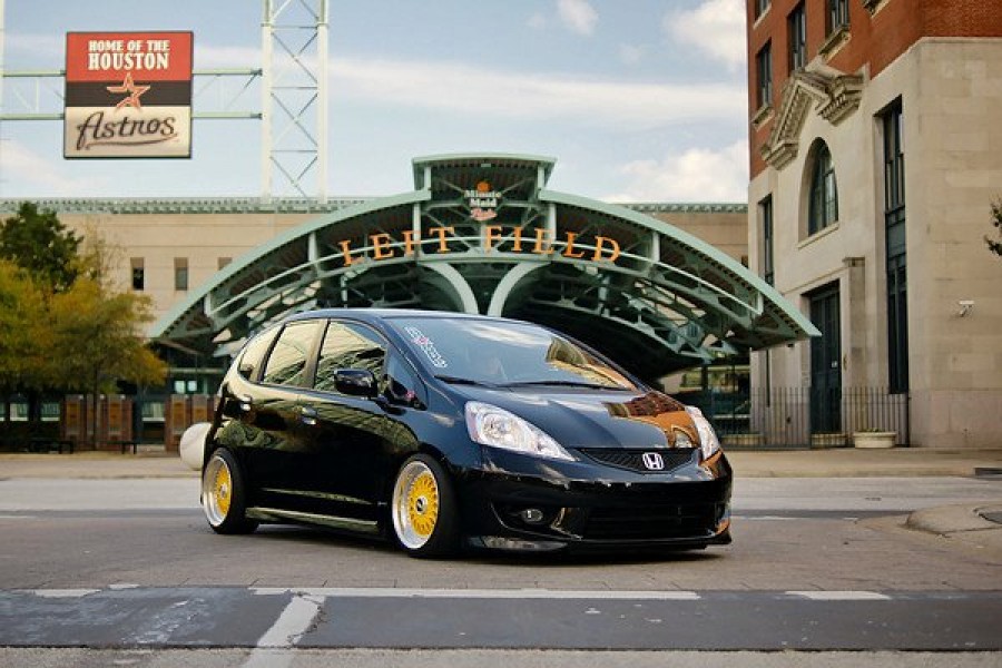 Honda Fit 2 generation rines BBS RS 16″ 8.5J ET20 205/40 9J ET14