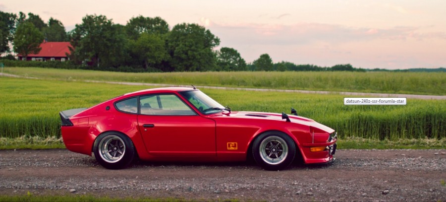 Datsun 240Z rines SSR Star Formula 14″ 8J ET15 10J ET-47