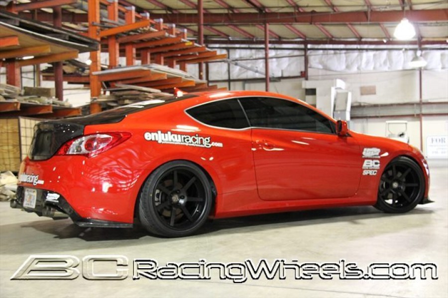 Hyundai Genesis Coupe rines BC Racing Wheels TA02 19″ 10J ET15 225/40 11J ET25 245/40