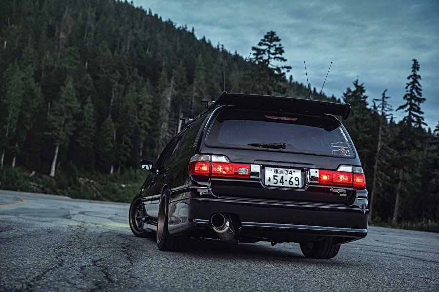 Nissan Stagea rines Work Emotion XD9 18″ 10J ET18 265/35