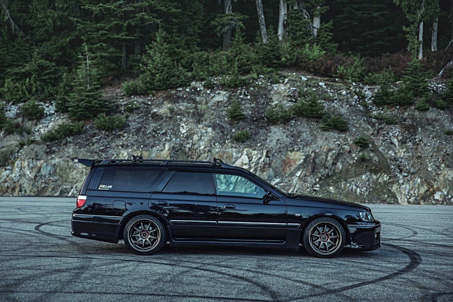 Nissan Stagea rines Work Emotion XD9 18″ 10J ET18 265/35