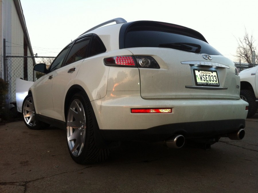 Infiniti G35 Sedan rines MRR HR3 22″ 10.5J ET42 185/35