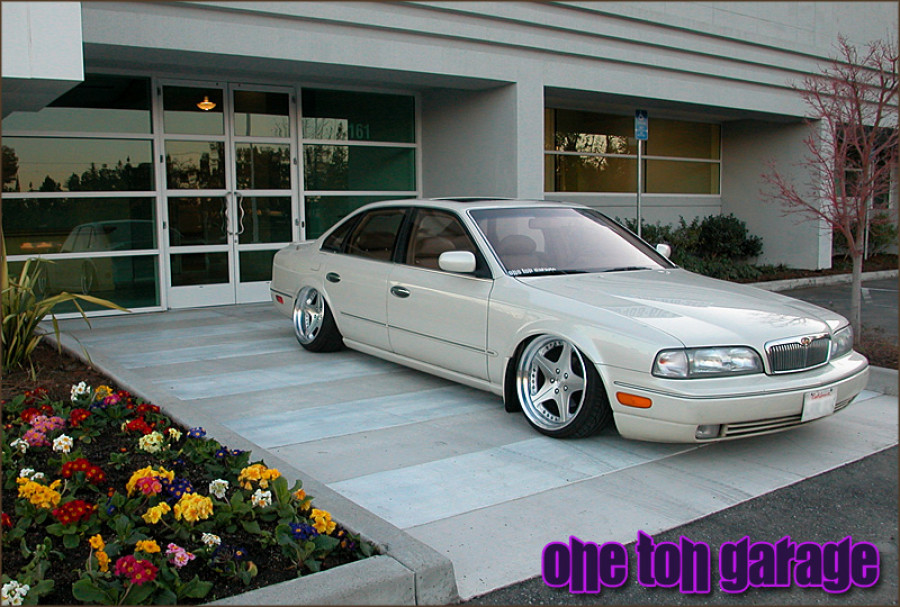 Infiniti Q45 rines Super Star Leon Hardiritt Orden 19″ 10J ET15 225/35 11J ET6 245/35