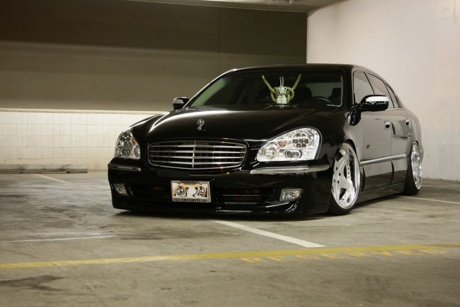 Infiniti Q45 rines Super Star Leon Hardiritt Orden 20″ 9.5J ET1 235/35 11J ET6 255/35