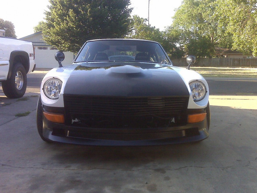 Datsun 240Z rines Rota RB-R 17″ 9.5J ET-19 205/40