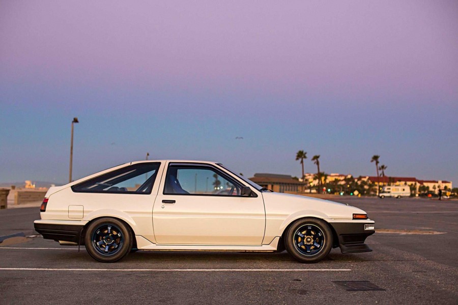 Toyota Corolla Levin AE85/AE86 rines Rays Volk Racing TE37 14″ 7J 205/55