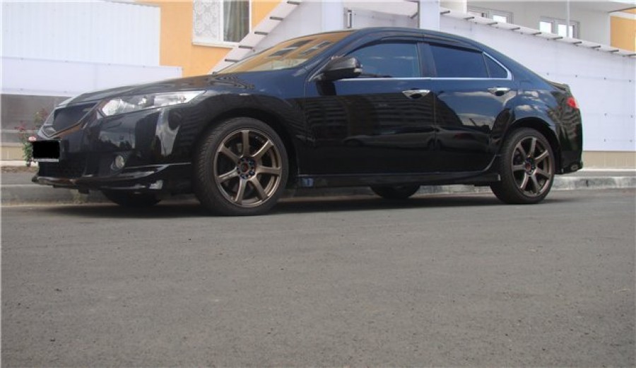 Honda Accord 8 generation rines Work Emotion XT7 18″ 8.5J ET46 235/40
