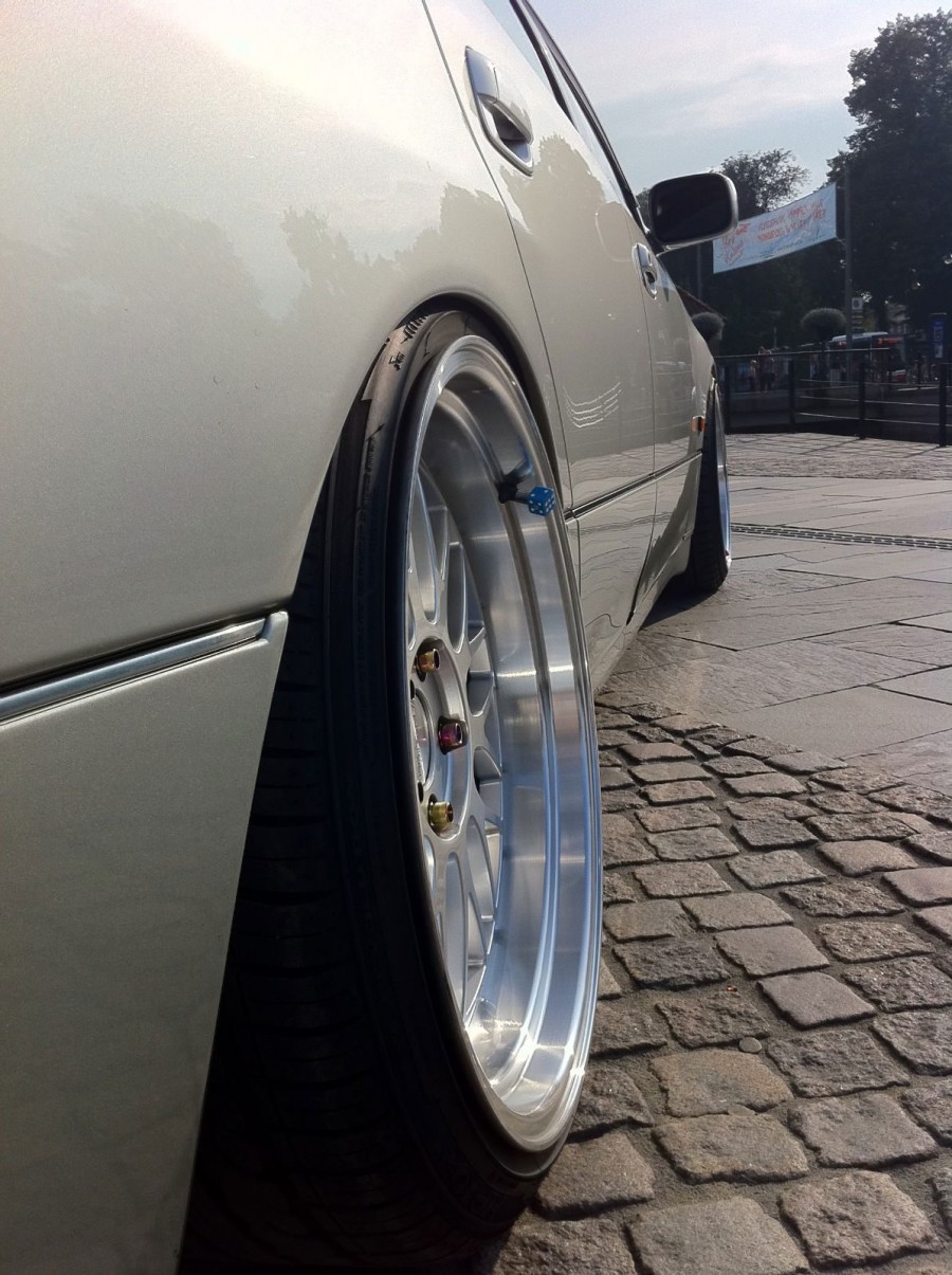 Lexus GS S160 rines Varrstoen ES 1.1.2 19″ 9.5J ET22 235/35 10.5J 245/35