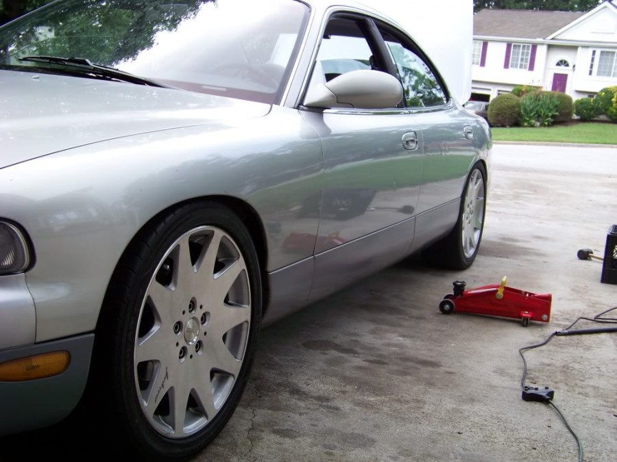 Mazda 929 rines MRR HR3 18″ 7.5J ET42 245/40