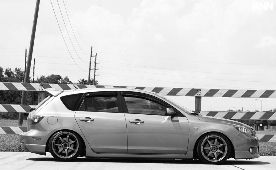 Mazda 3 1 generation rines Weds Sport SA90 17″ 8J ET25 205/40 9J ET20