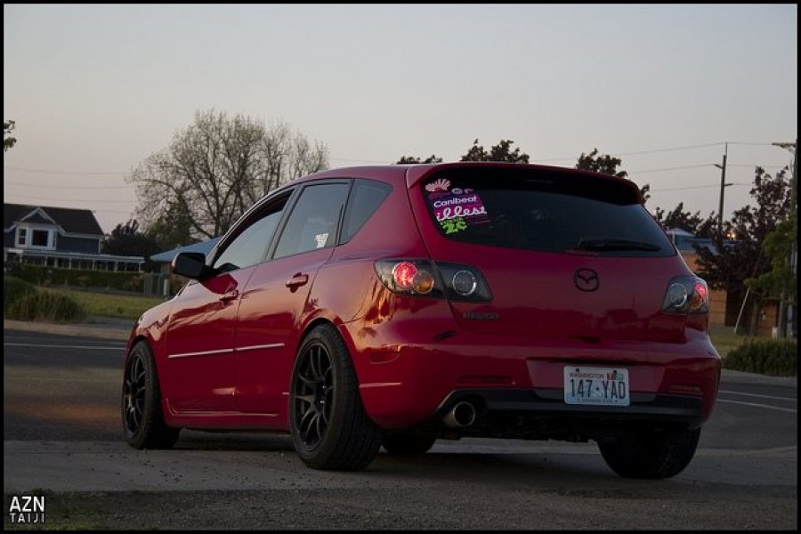 Mazda 3 1 generation rines Work Emotion CR KAI 17″ 8J ET32 215/45 9J ET28 235/45