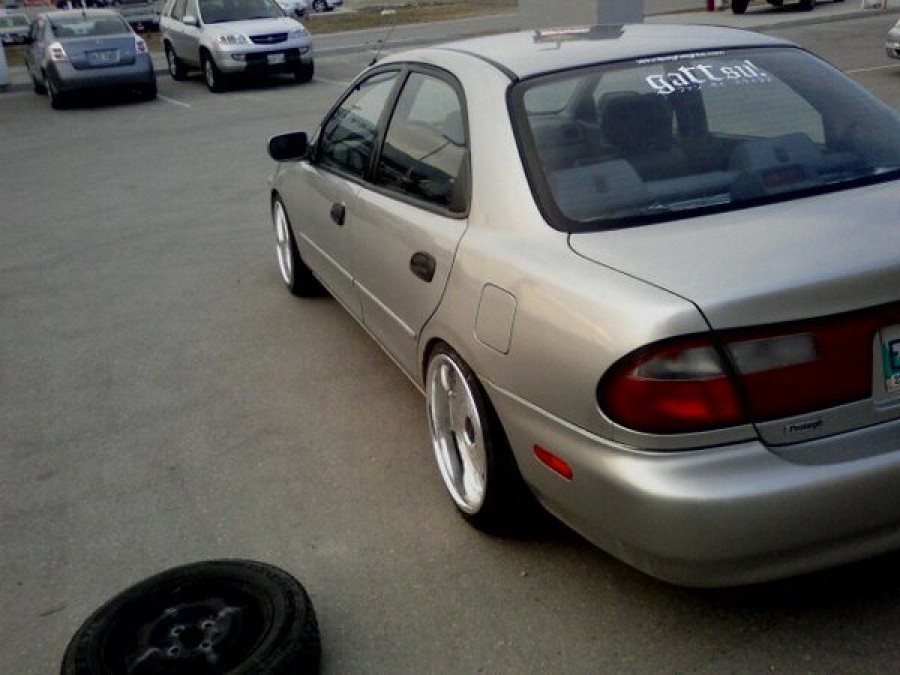 Mazda Familia rines SSR Vienna Dish 17″ 8J ET23 205/40 8.5J ET19