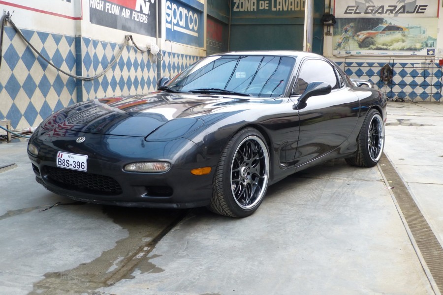 Mazda RX-7 FD rines XXR 526 18″ 9J ET25 235/40 10.5J ET20 265/35