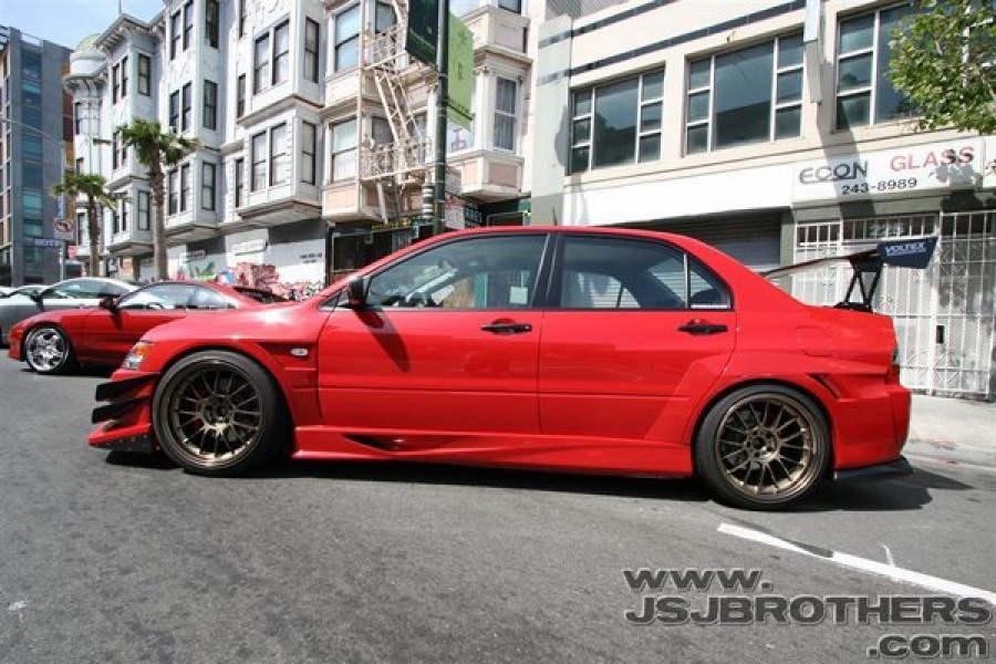 Mitsubishi Lancer Evolution IX rines Rays Volk Racing SE37K 18″ 10.5J ET15 265/35
