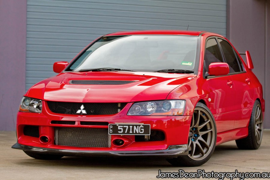 Mitsubishi Lancer Evolution IX rines Work Emotion CR KAI 18″ 9.5J ET20 235/40