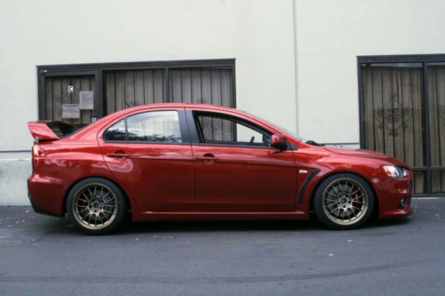 Mitsubishi Lancer Evolution X rines Rays Volk Racing SE37K 18″ 10.5J ET12 275/35
