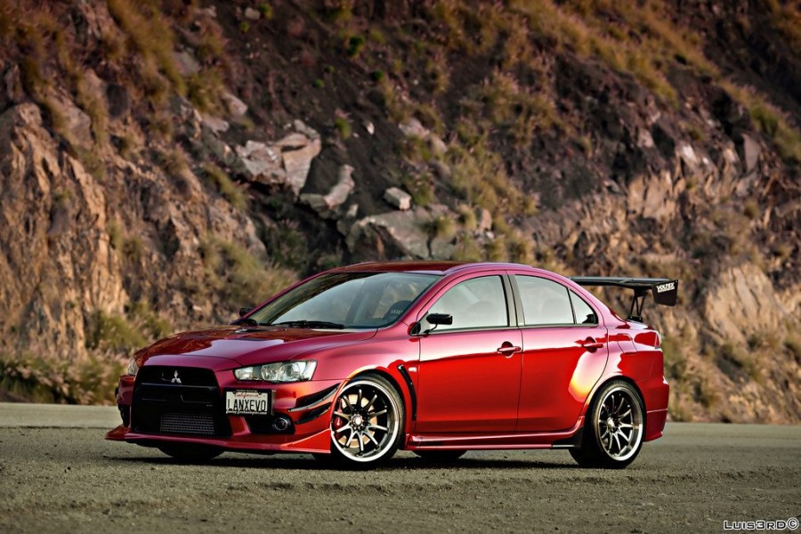 Mitsubishi Lancer Evolution X rines Rays Volk Racing CE28N 19″ 10.5J ET22 275/35