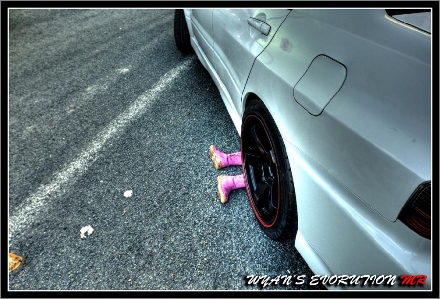 Mitsubishi Lancer Evolution VIII rines Rota P45R 18″ 9.5J ET30 245/40